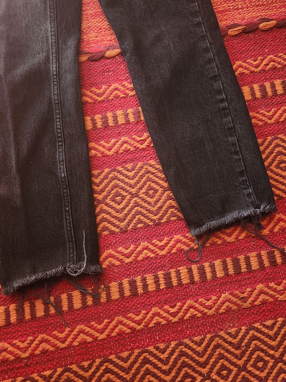 Abercrombie & Fitch Black High-Rise Button-Fly Skinny Jeans - Picture 7 of 9
